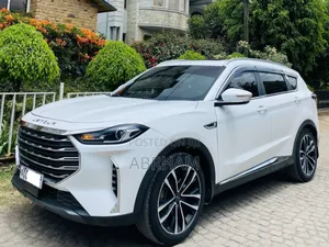 Jetour X70 Plus 2022 White