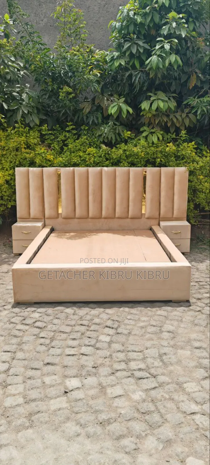 አልጋዎች From Home Furniture