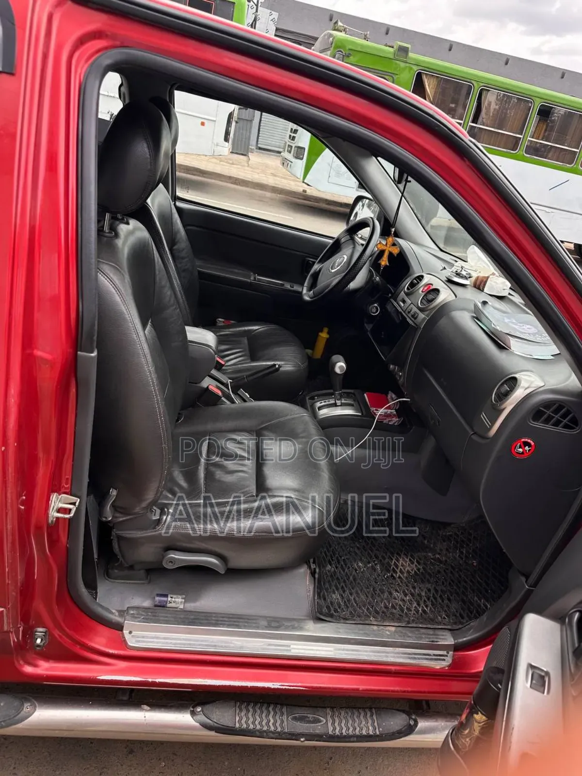 Isuzu D-MAX 2007 Red