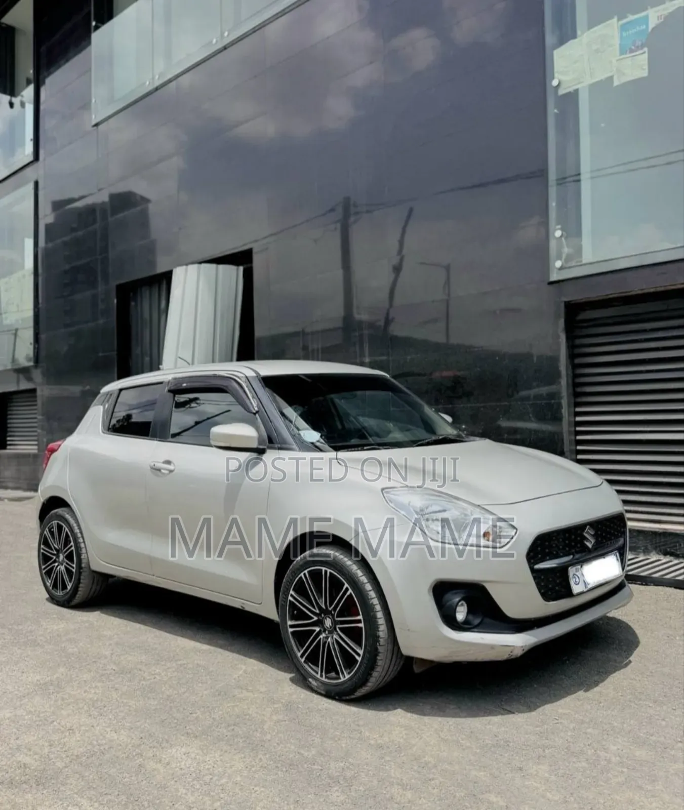 Suzuki Swift 2021 Silver