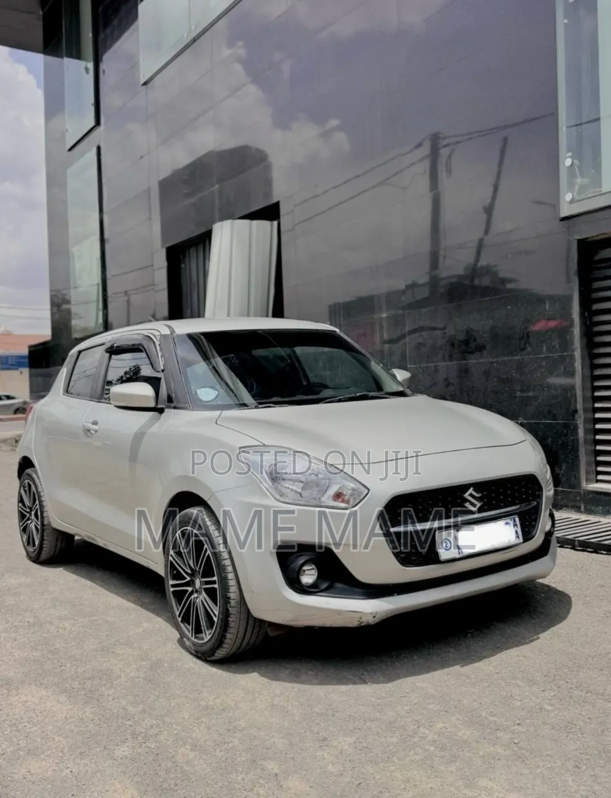 Suzuki Swift 2021 Silver