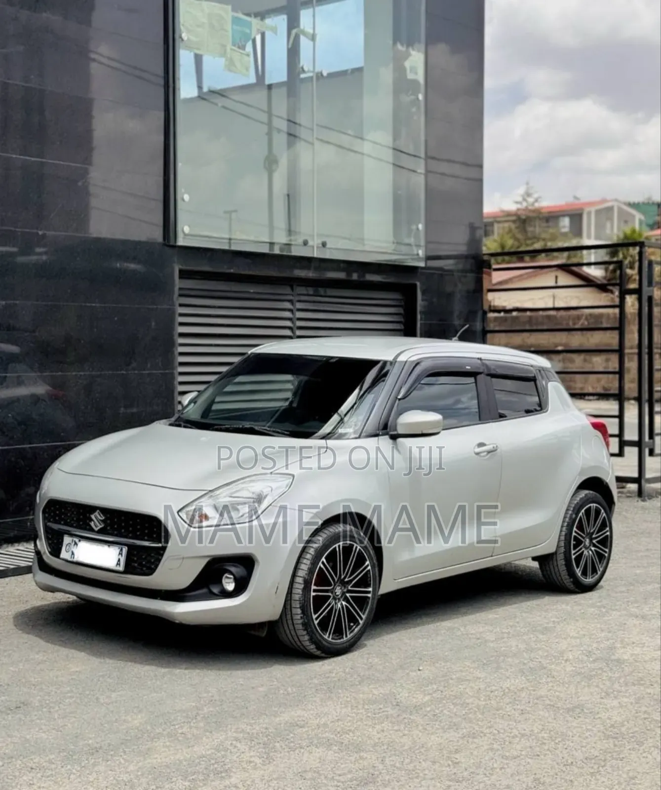 Suzuki Swift 2021 Silver