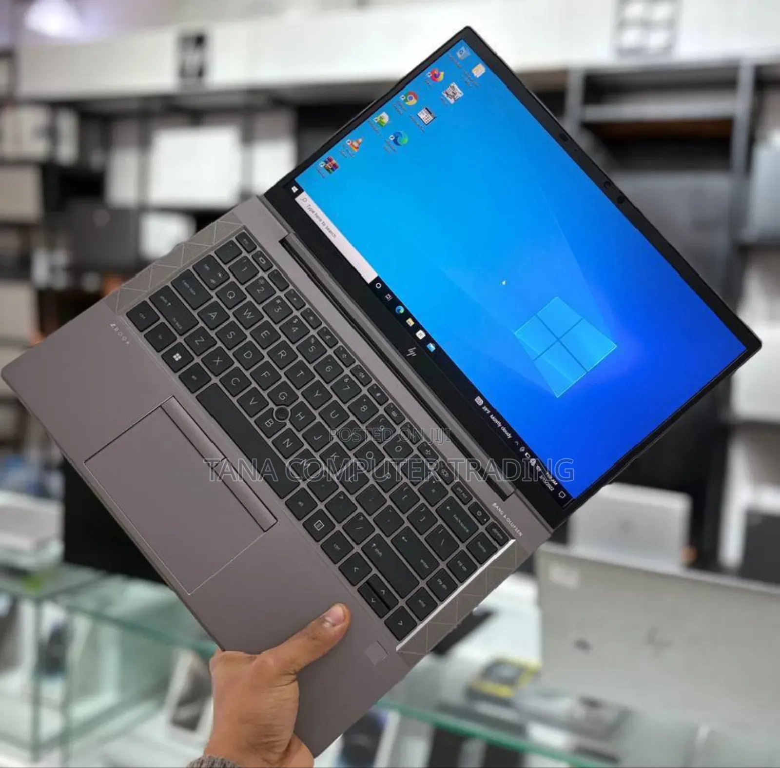 New Laptop HP ZBook Studio G8 16GB Intel Core i7 SSD 512GB