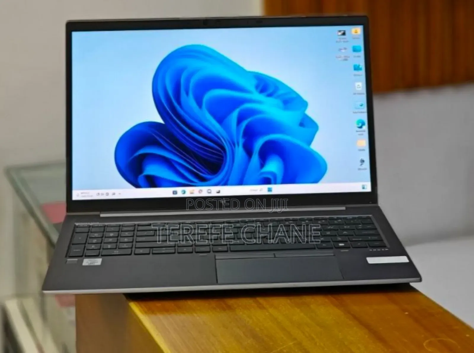 New Laptop HP ZBook Firefly 15 G7 16GB Intel Core i7 SSD 512GB