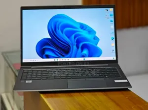 New Laptop HP ZBook Firefly 15 G7 16GB Intel Core i7 SSD 512GB