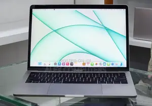 New Laptop Apple MacBook Pro 2019 16GB Intel Core i7 SSD 1T
