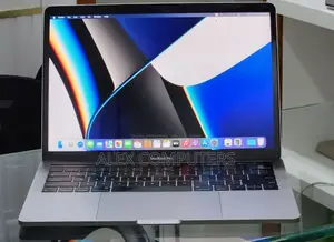 New Laptop Apple MacBook Pro 2019 16GB Intel Core i7 SSD 256GB