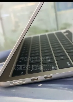 New Apple MacBook Air 2025 M4 15-inch 16GB Apple M4 Max SSD 256GB