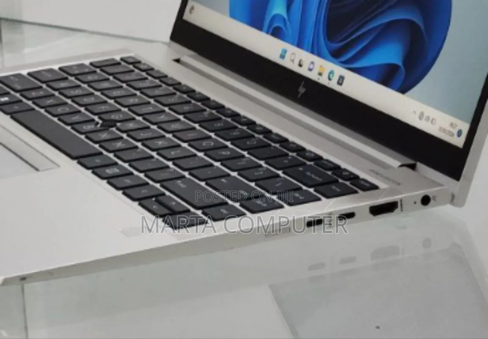 New Laptop HP EliteBook 840 G8 16GB AMD Ryzen 5 SSD 512GB