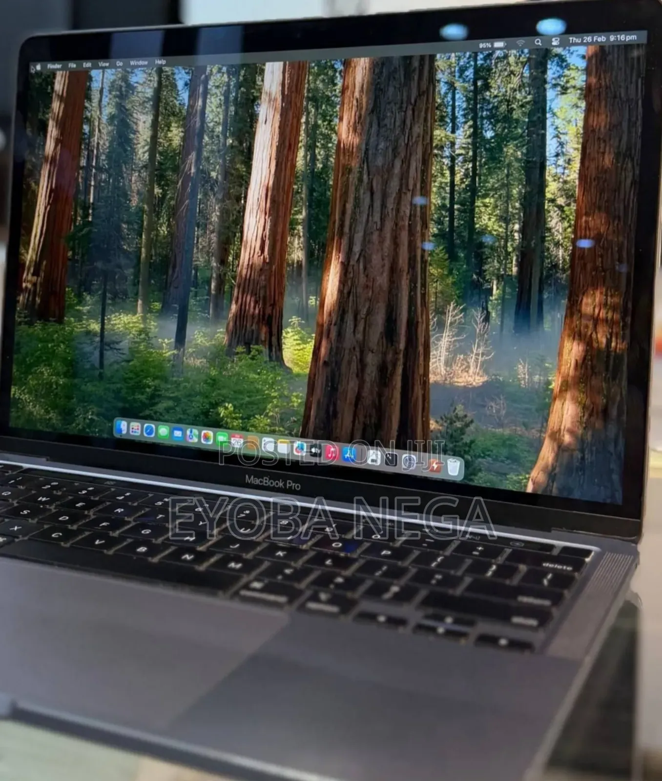Laptop Apple MacBook Pro 2022 M2 16GB Apple M2 SSD 256GB