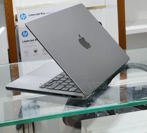 New Laptop Apple MacBook Pro M1 16GB Apple M1 Pro SSD 512GB