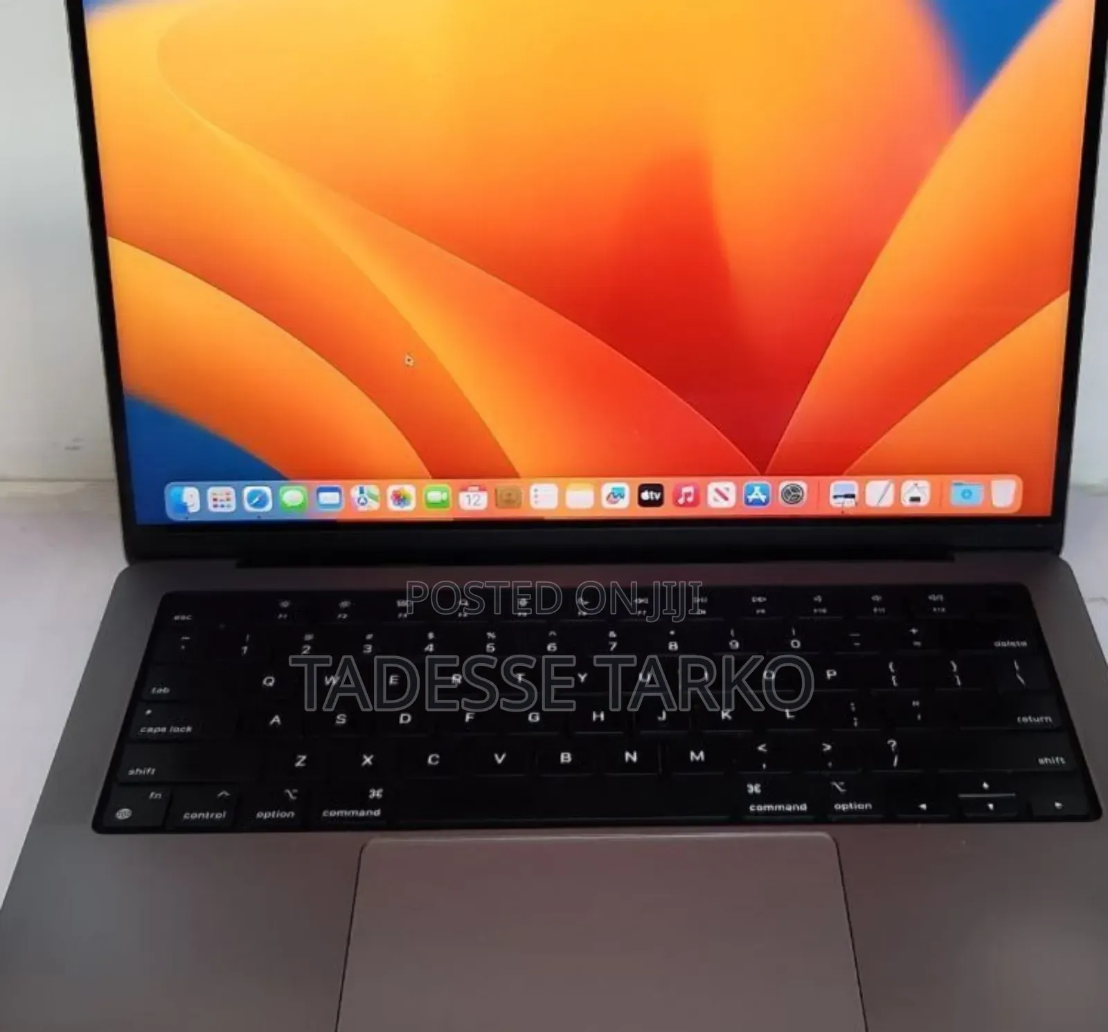 New Laptop Apple MacBook Pro M1 16GB Apple M1 Pro SSD 512GB