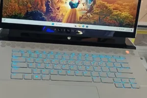 New Laptop Alienware M15 r3 8GB Intel Core i7 SSD 1T