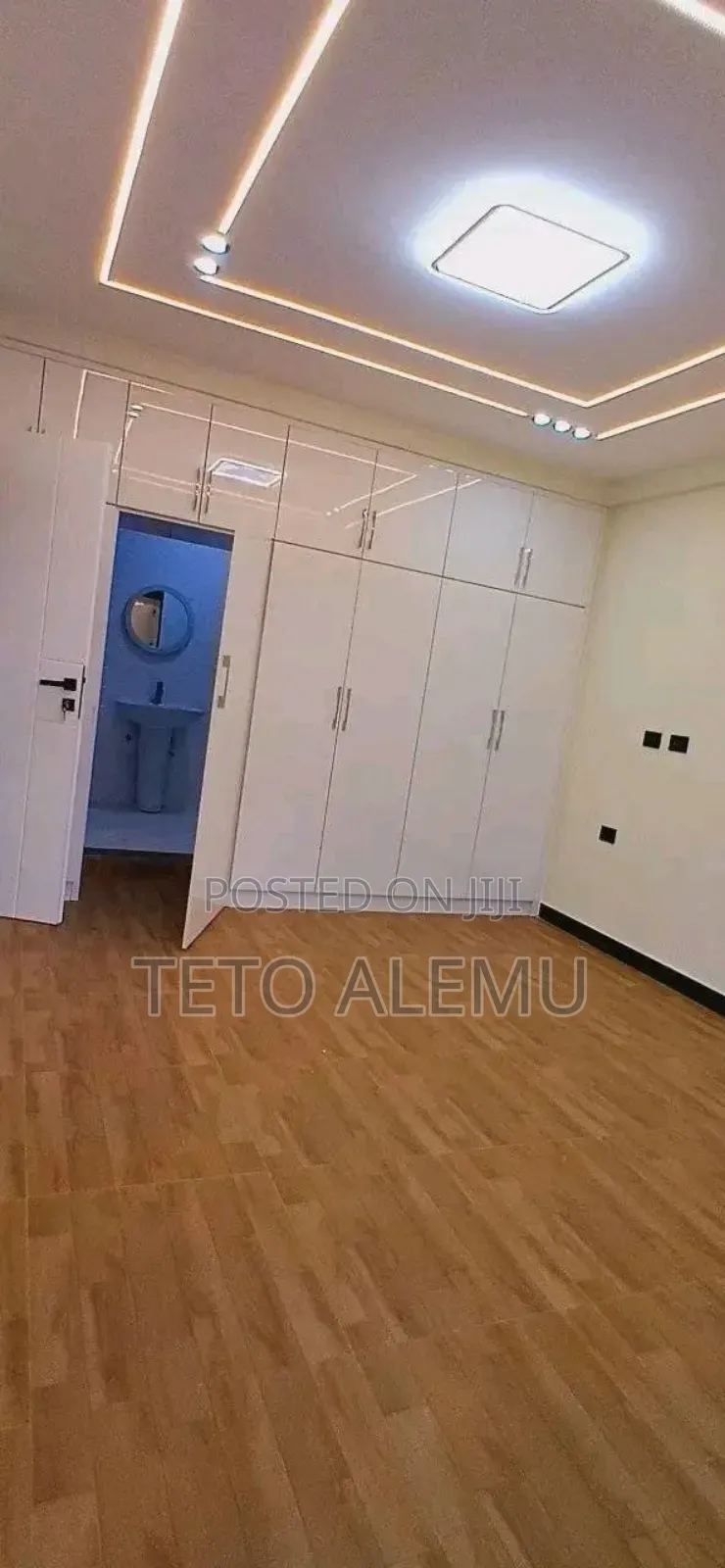 6bdrm House in የሚሸጥ ቤት 📍 አካባቢ: ሰሚት, Bole for sale