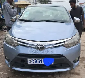 Toyota Yaris 2014 Blue