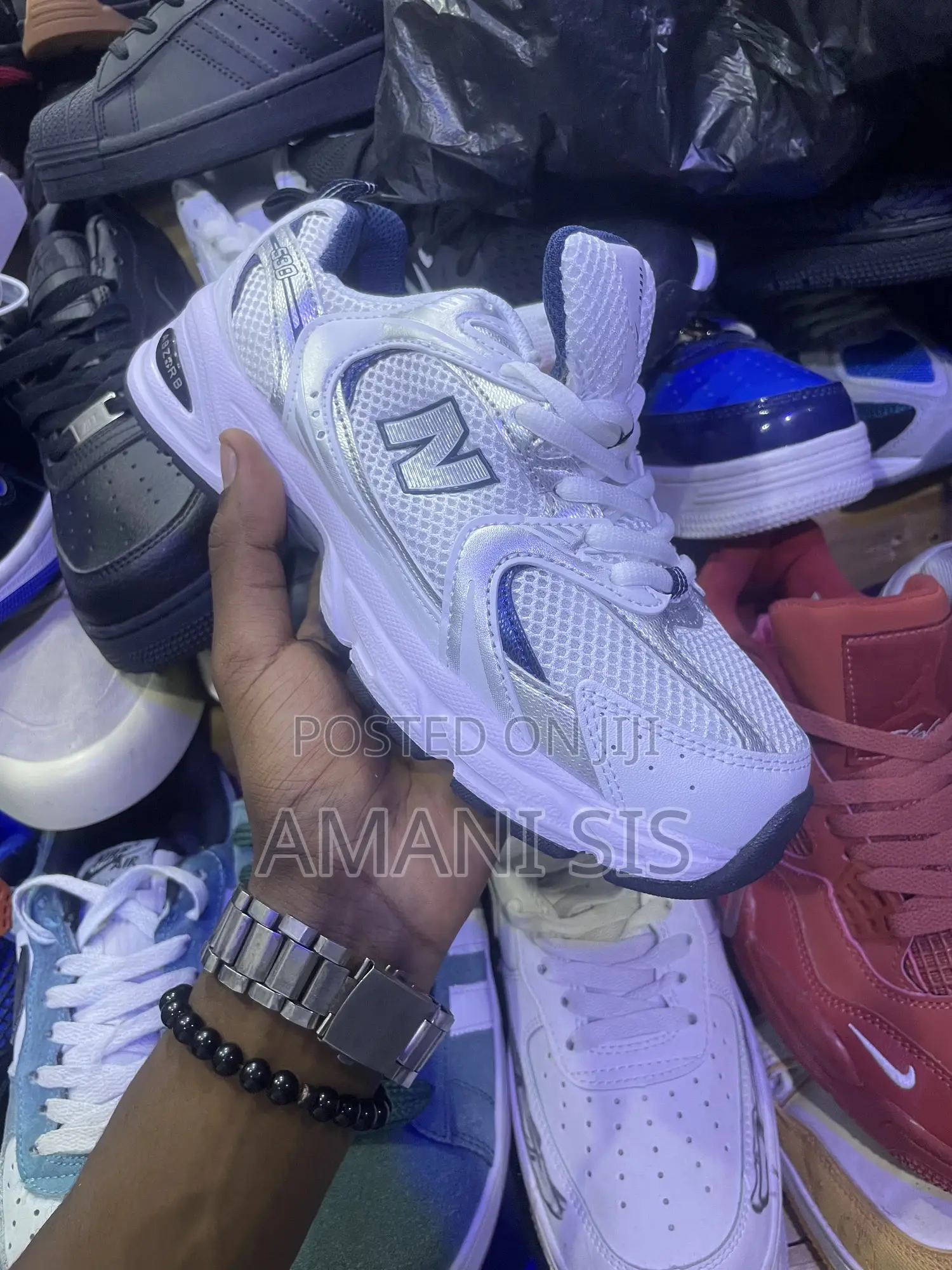 New Balance 530