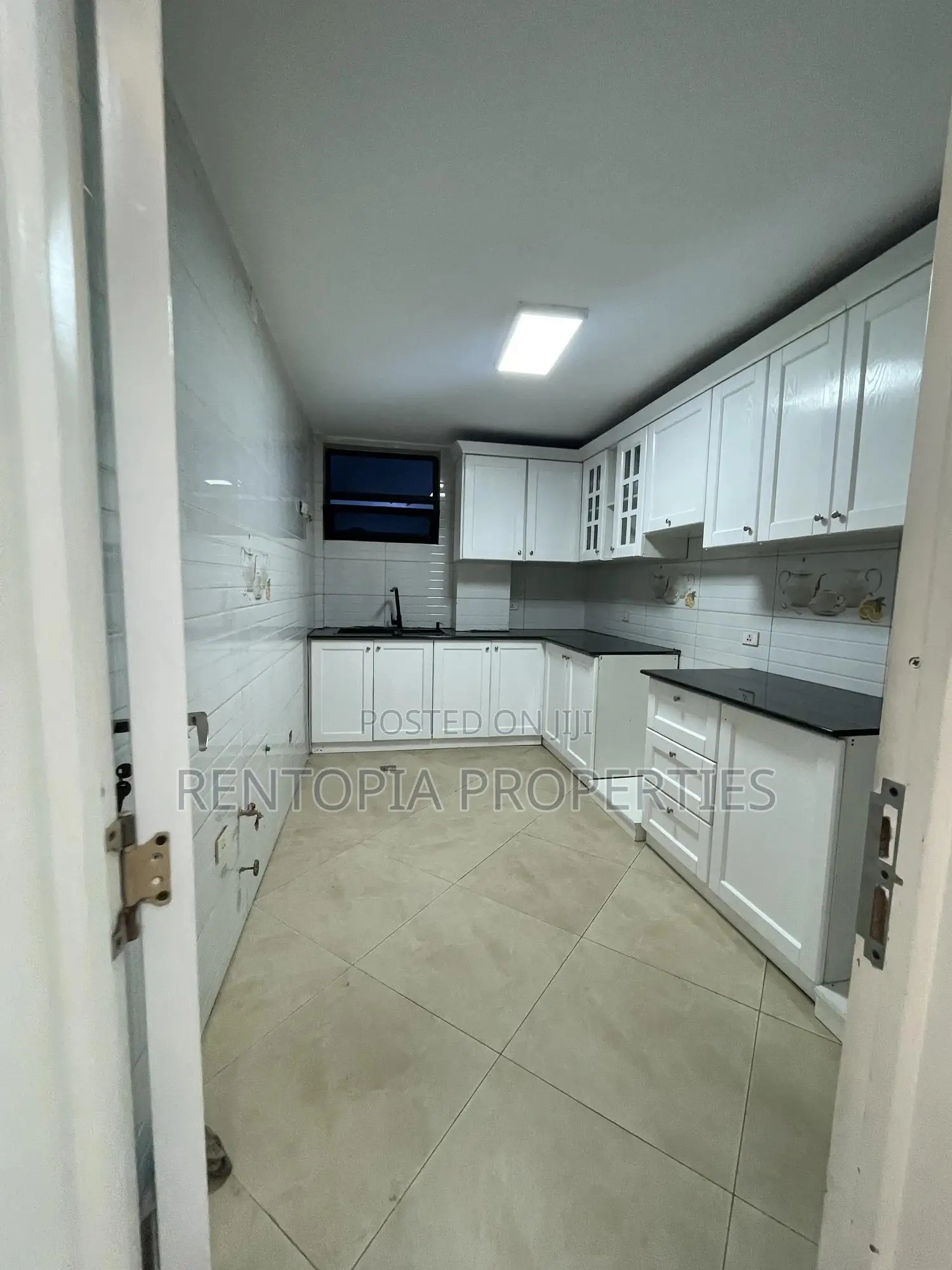 2bdrm Apartment in Yeka for rent
