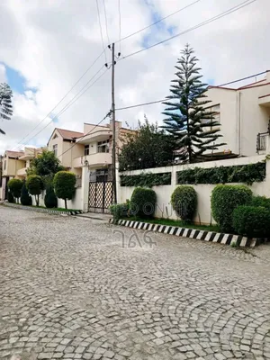6bdrm House in የሚሸጥ 250 ካሬ G+1 አያት, Bole for sale