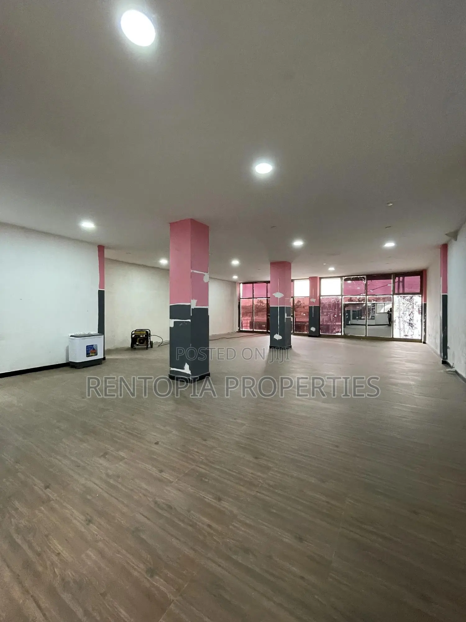 Supermarket,Showroom,Gym for Rent