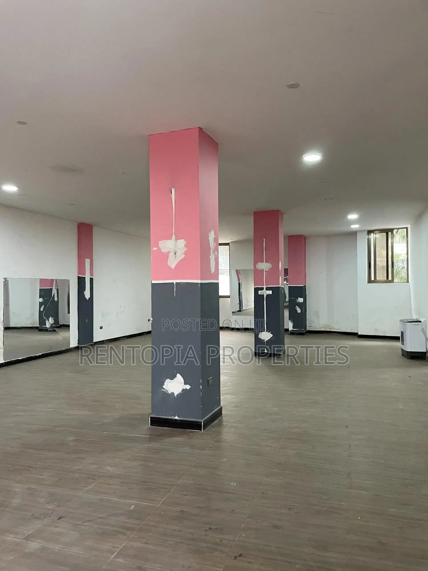 Supermarket,Showroom,Gym for Rent
