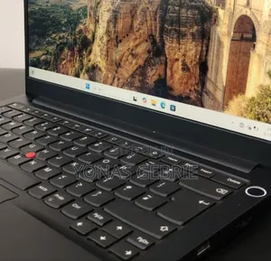New Laptop Lenovo 16GB Intel Core i7 SSD 512GB