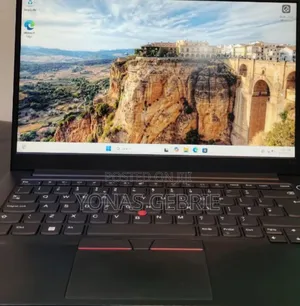 New Laptop Lenovo 16GB Intel Core i7 SSD 512GB
