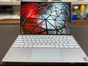 New Laptop Dell XPS 13 8GB Intel Core i5 SSD 256GB