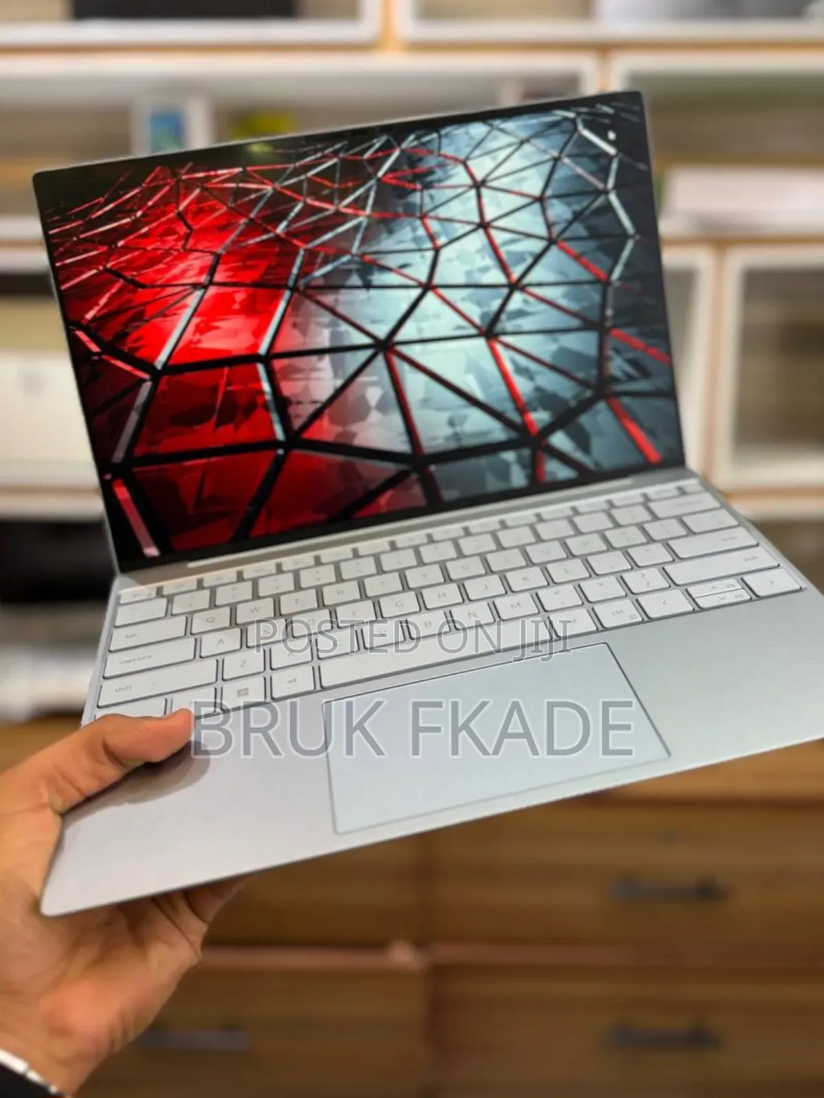New Laptop Dell XPS 13 8GB Intel Core i5 SSD 256GB