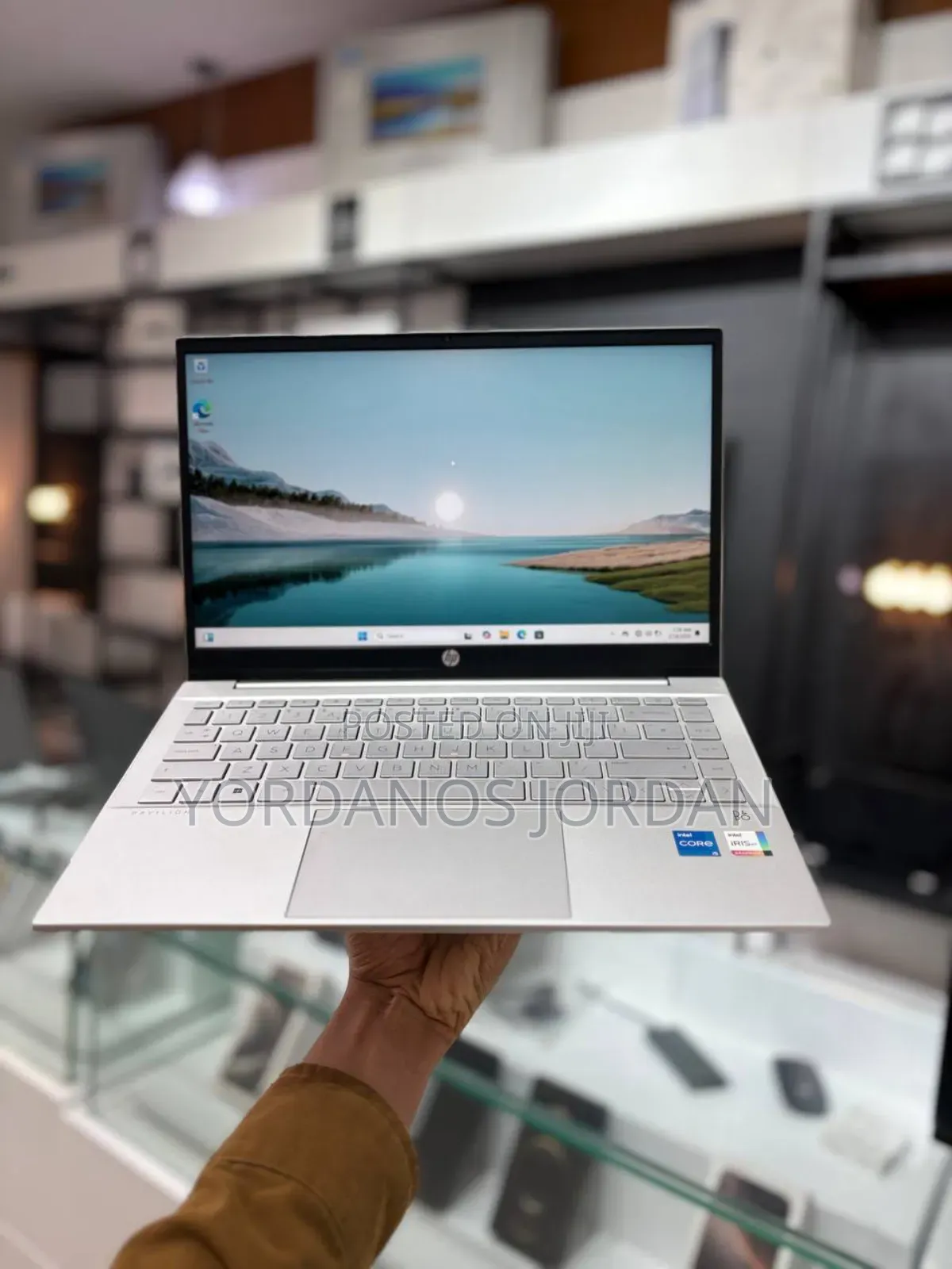 New Laptop HP Pavilion 14 8GB Intel Core i5 SSD 512GB