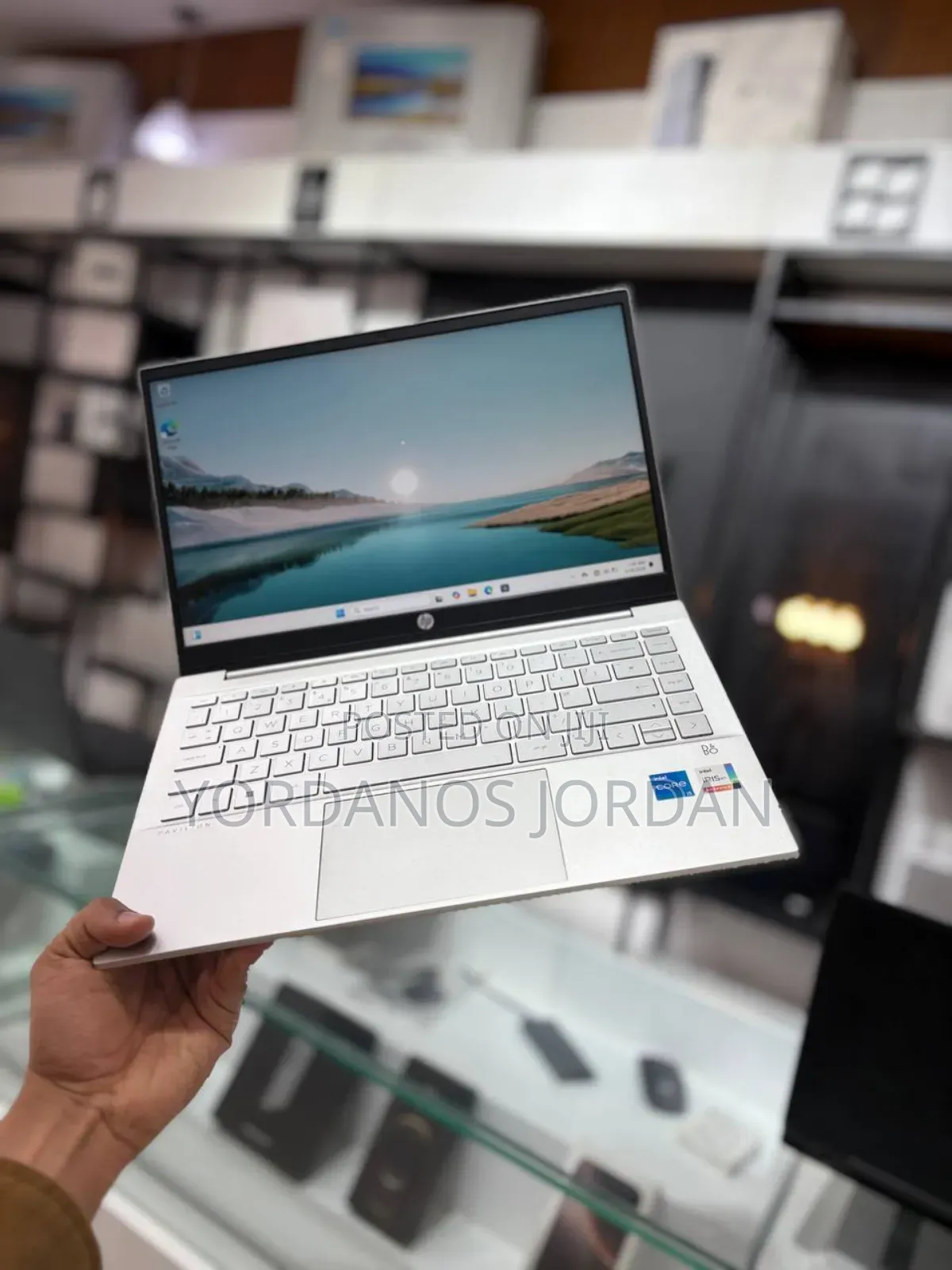 New Laptop HP Pavilion 14 8GB Intel Core i5 SSD 512GB