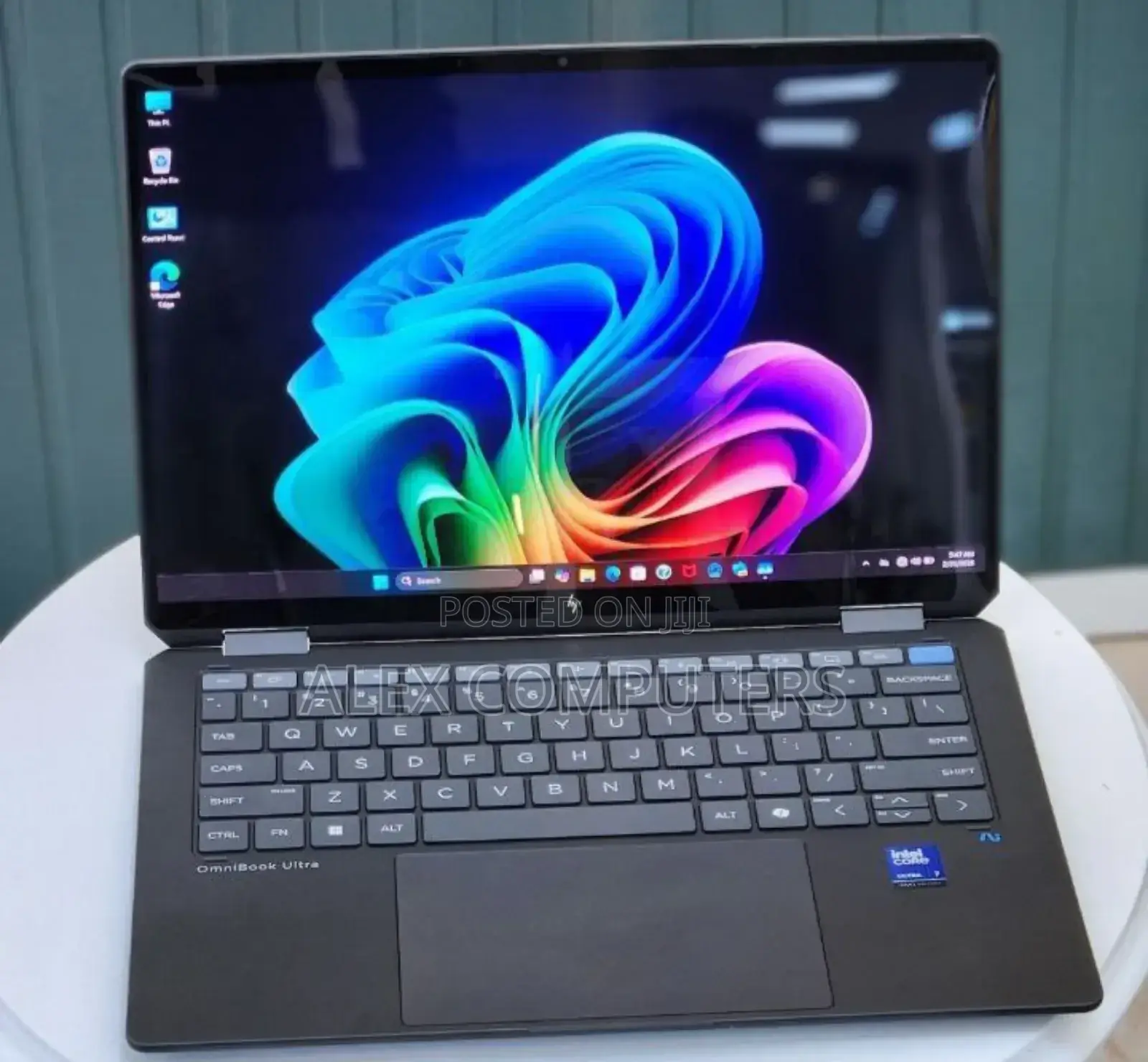 New Laptop HP OmniBook 5 14" 16GB Intel Core Ultra 7 SSD 1T