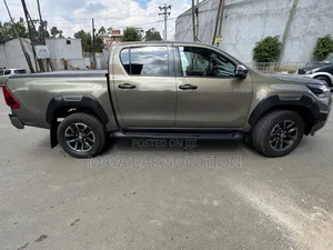 Toyota Hilux 2021