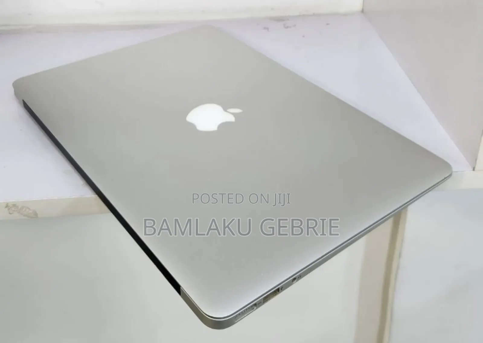 New Laptop Apple MacBook Air 2012 4GB Intel Core i5 SSD 128GB