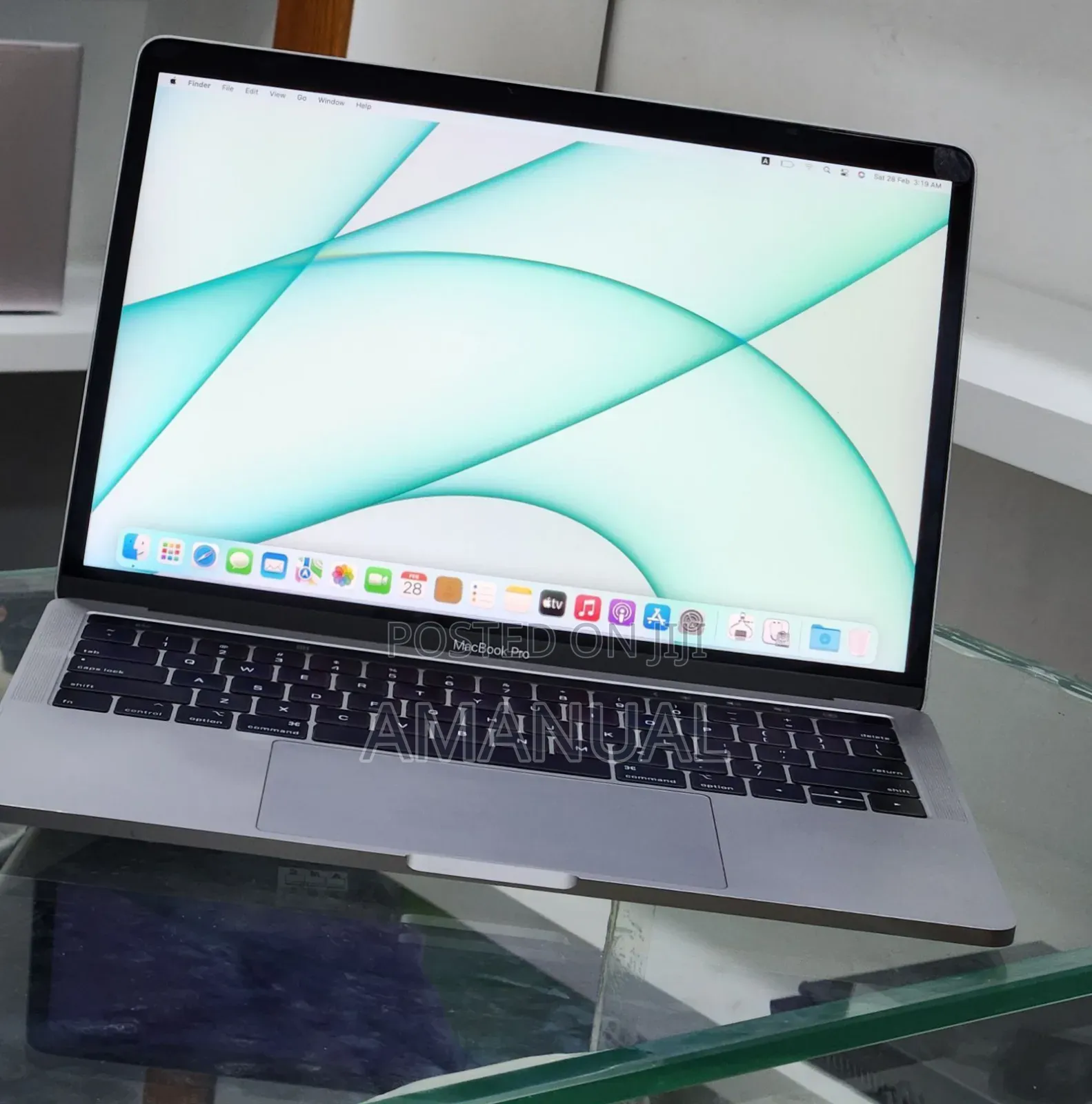 New Laptop Apple MacBook Pro 2019 16GB Intel Core i7 SSD 1T