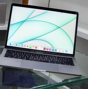 New Laptop Apple MacBook Pro 2019 16GB Intel Core i7 SSD 1T