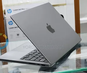New Laptop Apple MacBook Pro M1 16GB Apple M1 Pro SSD 512GB
