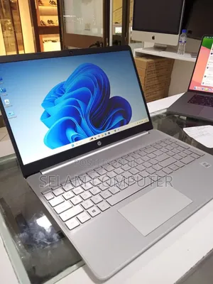 New Laptop HP Stream Notebook 8GB Intel Core i5 SSD 256GB