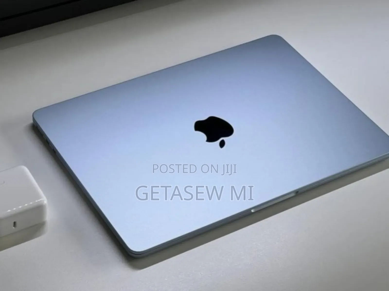 New Laptop Apple MacBook Air 2025 M4 15-inch 16GB Apple M4 SSD 256GB