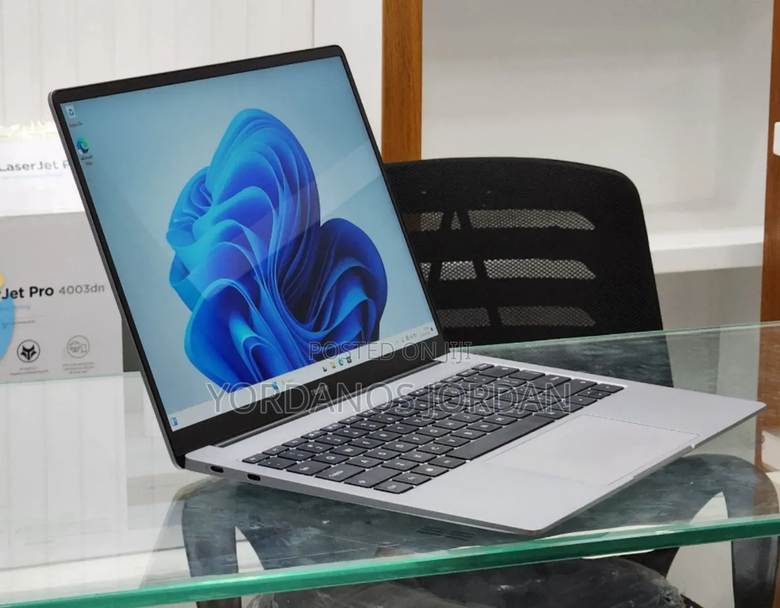 New Laptop 8GB Intel Core i5 SSD 512GB