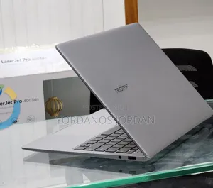 New Laptop 8GB Intel Core i5 SSD 512GB