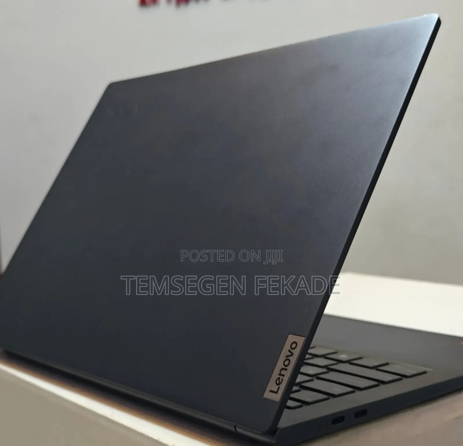 New Laptop Lenovo Yoga 7i 16GB Intel Core i7 SSD 512GB