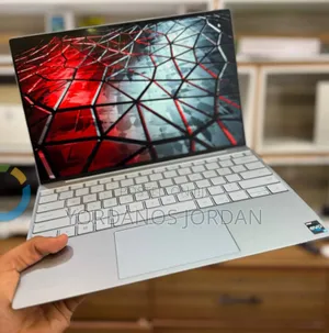 New Laptop Dell XPS 13 8GB Intel Core i5 SSD 256GB