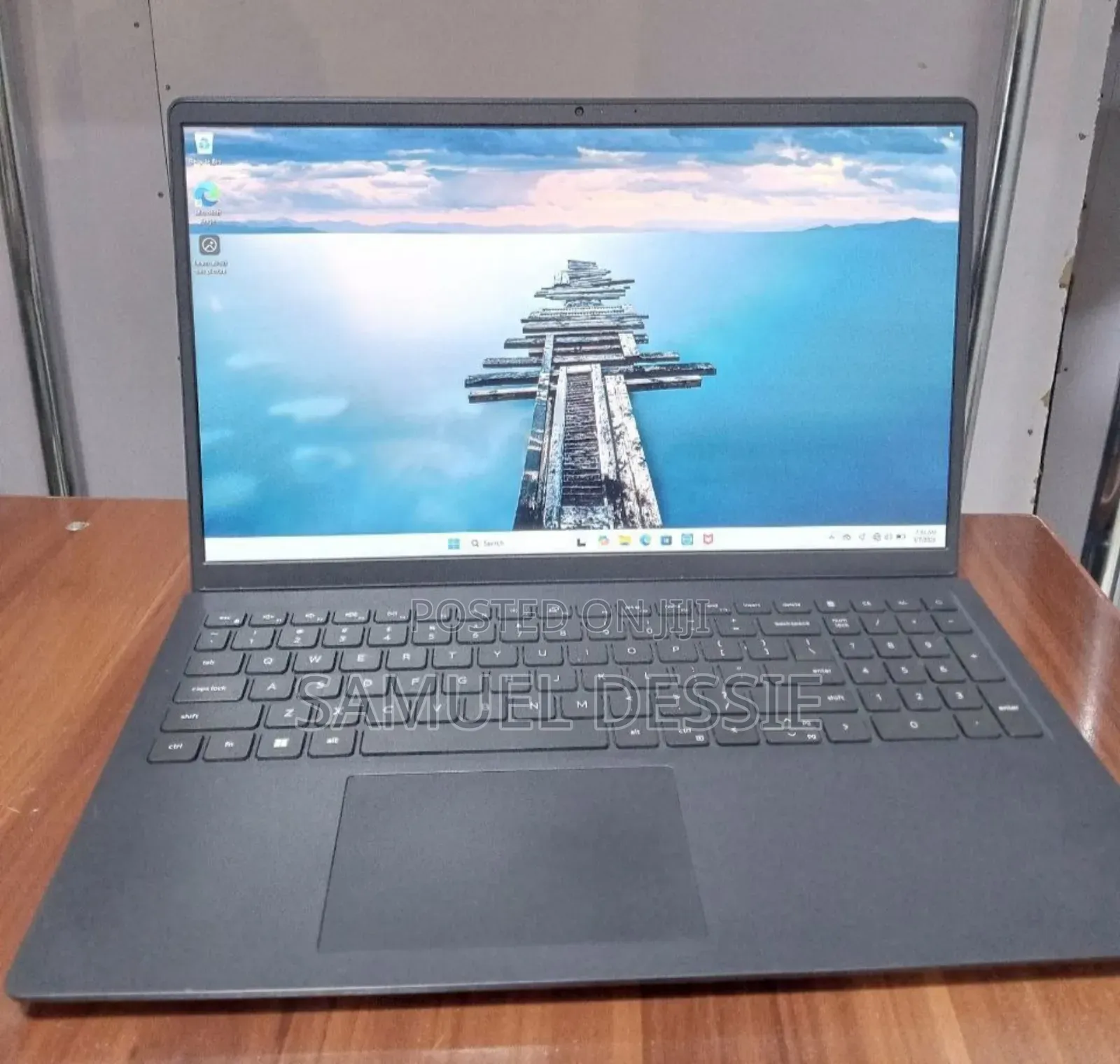 New Laptop Dell Inspiron 15 16GB AMD Ryzen 7 SSD 512GB