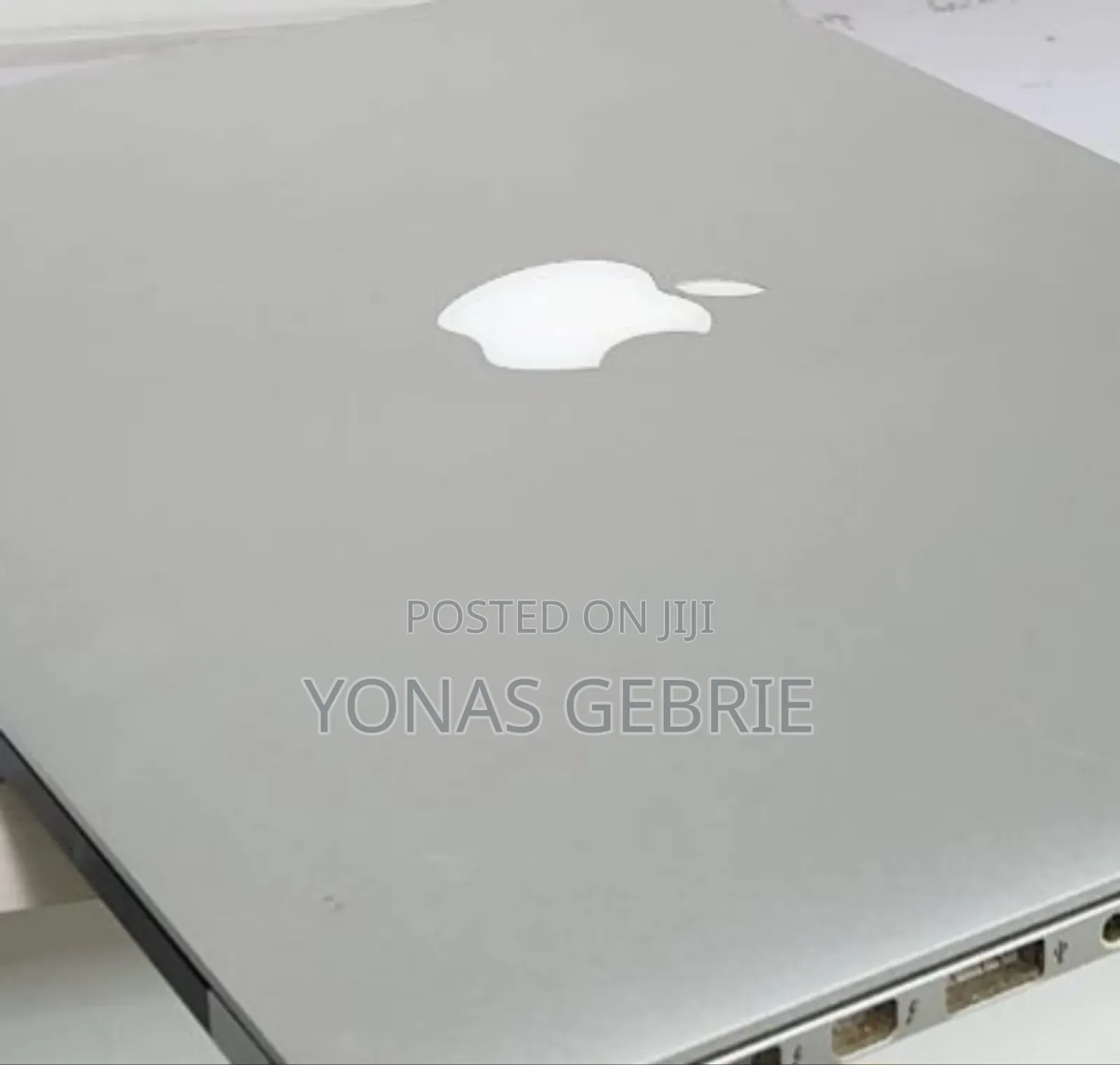 New Laptop Apple MacBook 8GB Intel Core i5 SSD 128GB