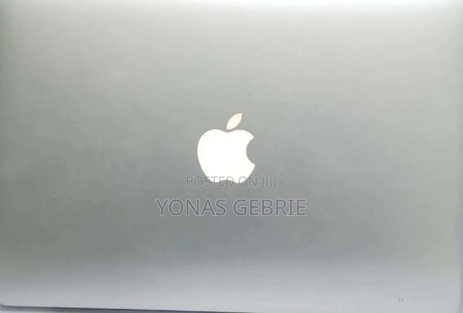 New Laptop Apple MacBook 8GB Intel Core i5 SSD 128GB