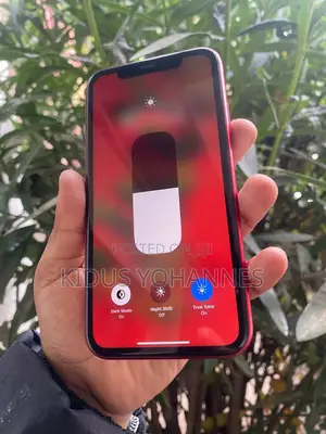 Apple XR 64 GB Red