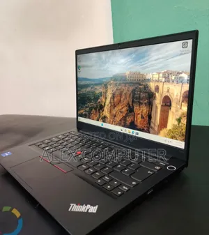 New Laptop Lenovo ThinkPad E14 Gen 4 16GB Intel Core i7 SSD 512GB