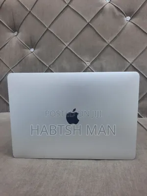 New Laptop Apple MacBook 2017 8GB Intel Core i5 SSD 256GB