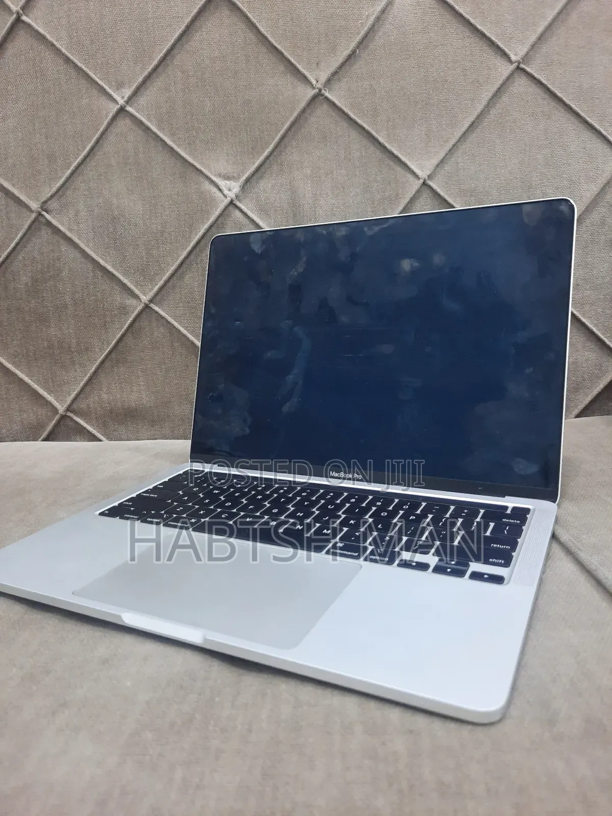 New Laptop Apple MacBook 2017 8GB Intel Core i5 SSD 256GB