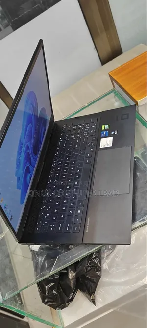 New Laptop HP Omen 16 16GB Intel Core i7 SSD 512GB